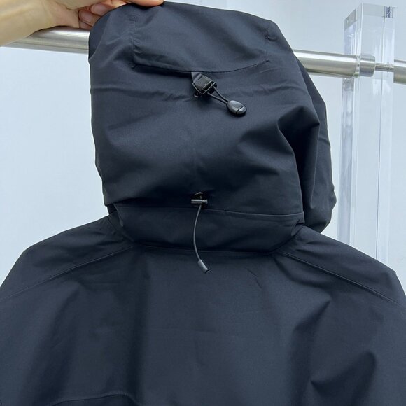 Arc'teryx Beta Black Jacket - Picture 8 of 9